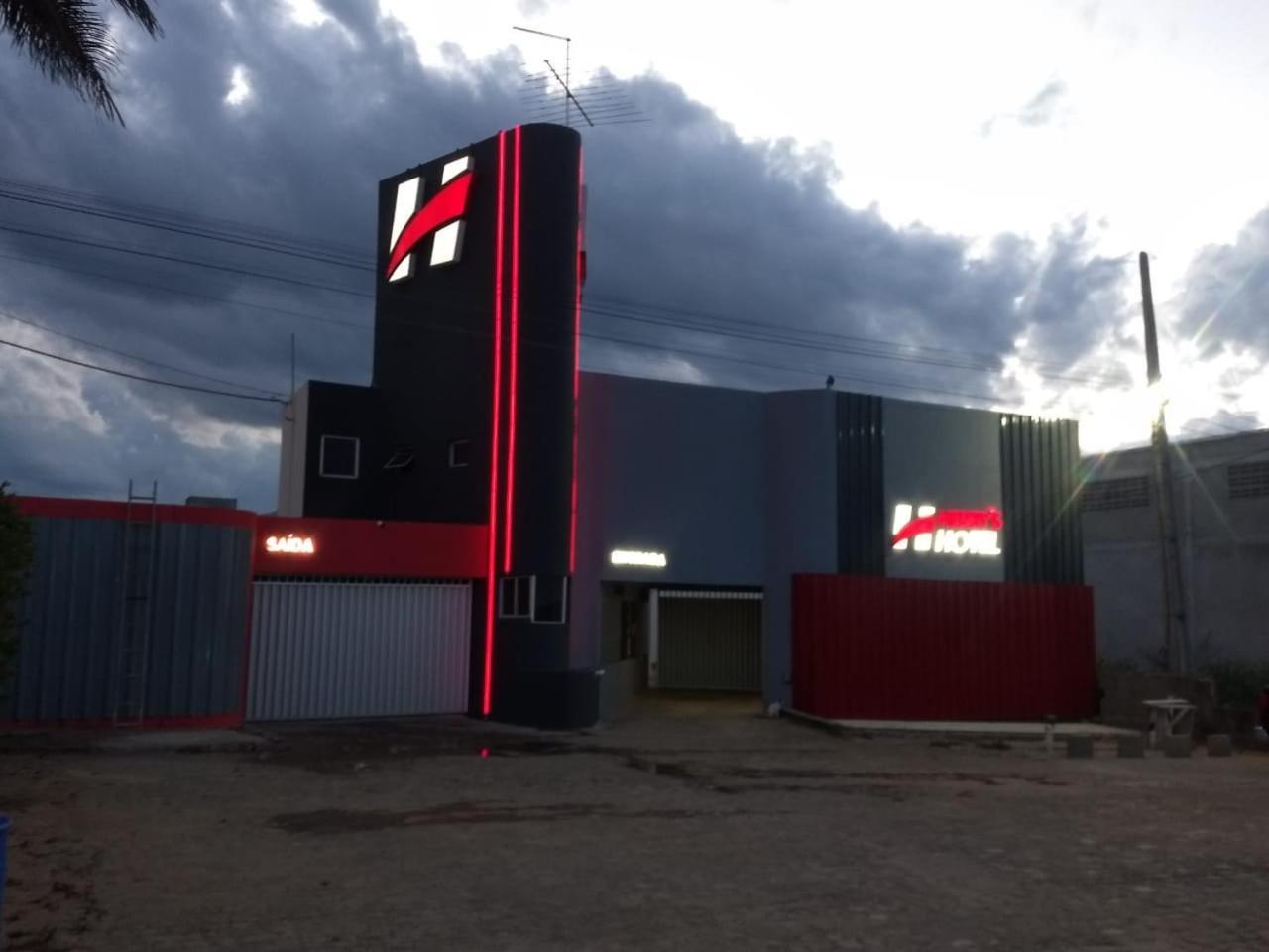 Henry'S Motel Arcoverde Exterior photo